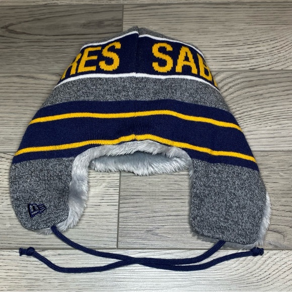 2 Buffalo Sabres NHL New Era Winter Hats Adult One Size Beanie Caps - Two Set - Picture 6 of 12